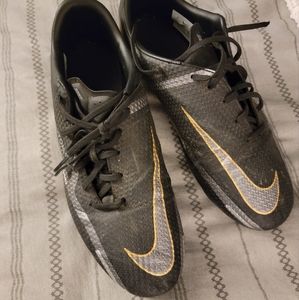 Mens Nike Phantom soccer cleats